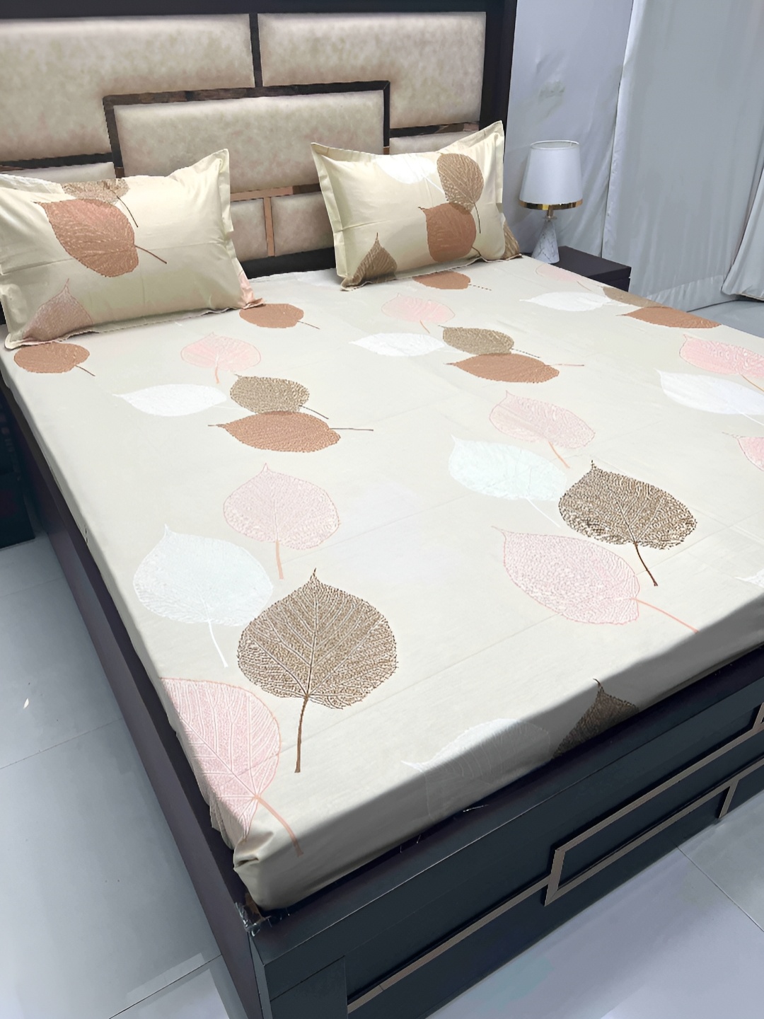 

Pure Decor Cream-Coloured & Pink Floral Printed 400 TC King Bedsheet Set
