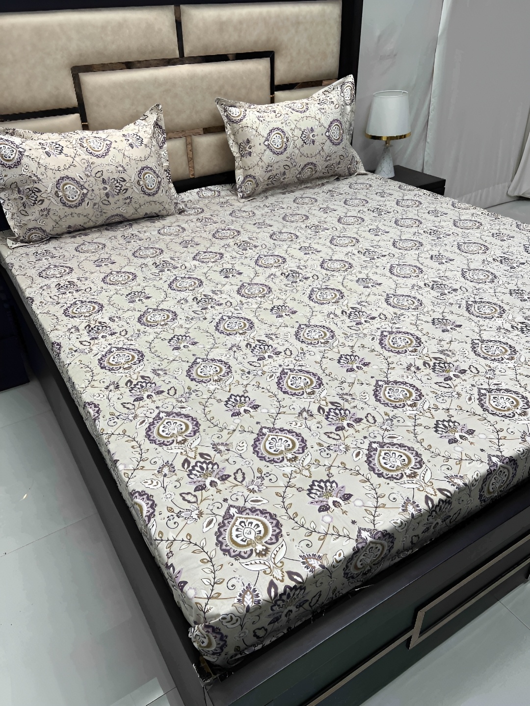 

Pure Decor Purple & Grey Ethnic Motifs Printed 400 TC King Bedsheet Set