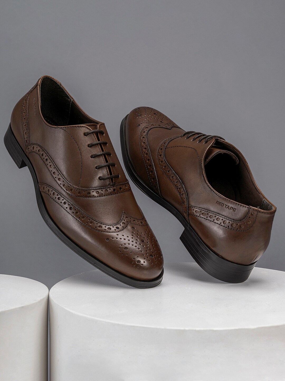 

Red Tape Men Solids Formal Oxfords, Brown