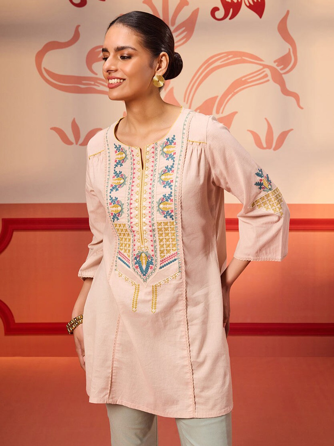 

Lakshita Floral Embroidered Straight Pure Cotton Tunic, Pink