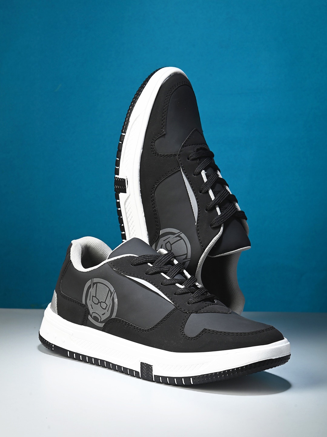 

Kook N Keech Men Black Iron Man Printed Round Toe Sneakers