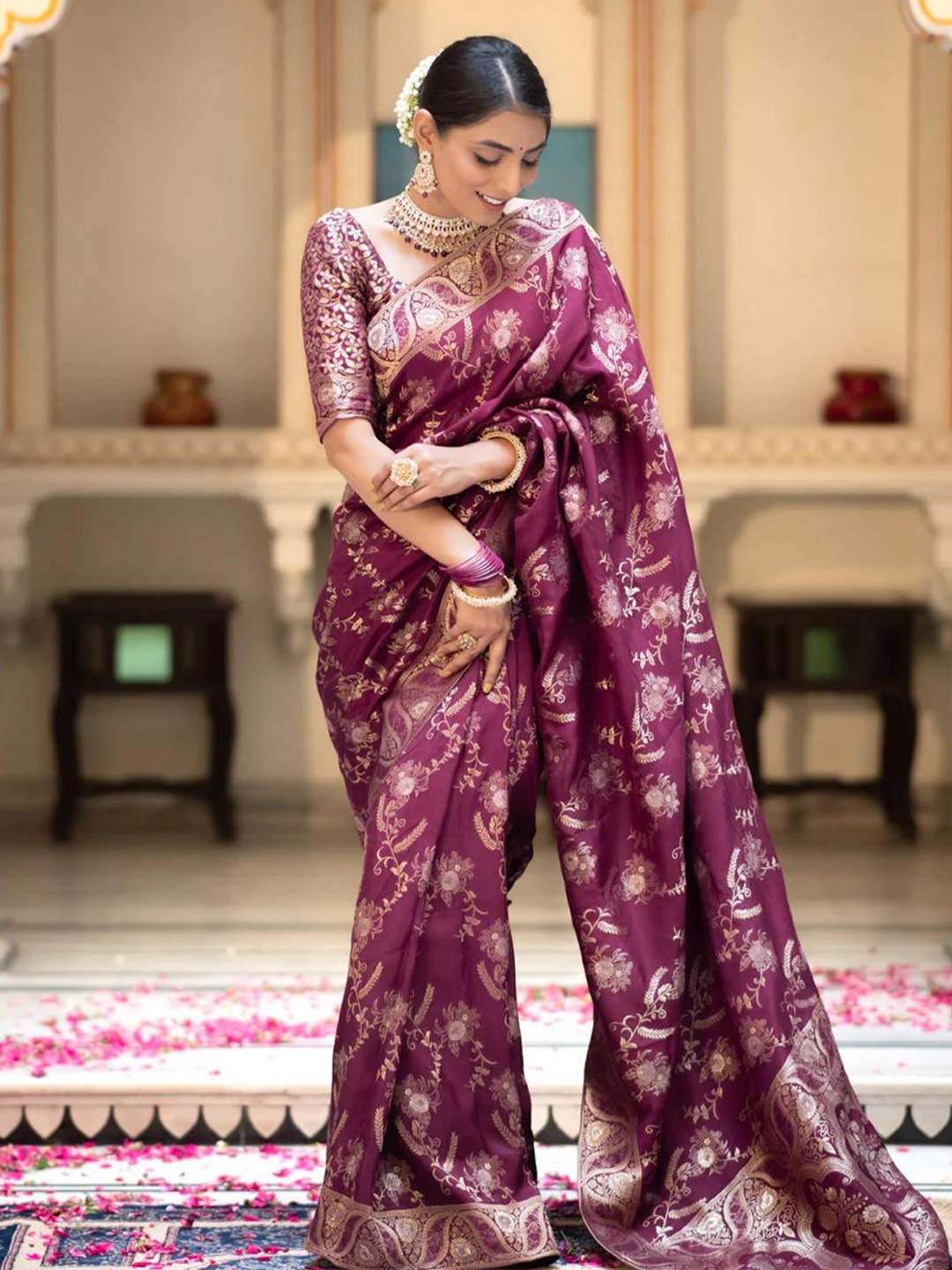 

KALINI Ethnic motifs Woven Design Zari Art Silk Saree, Purple