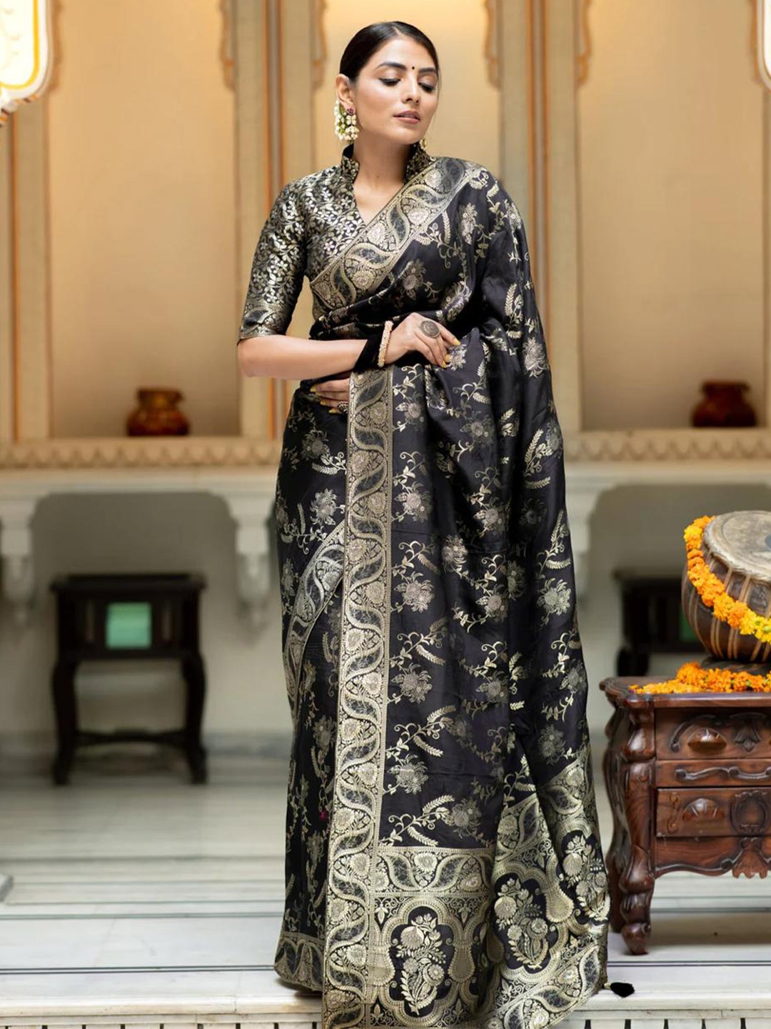 

KALINI Ethnic Motifs Woven Design Zari Saree, Black