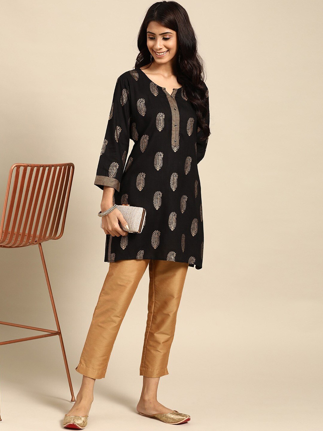 

all about you Paisley Printed Round Neck Pure Cotton Straight Kurti, Black