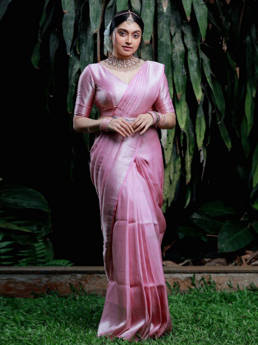 

KALINI Woven Design Zari Brocade Banarasi Saree, Pink