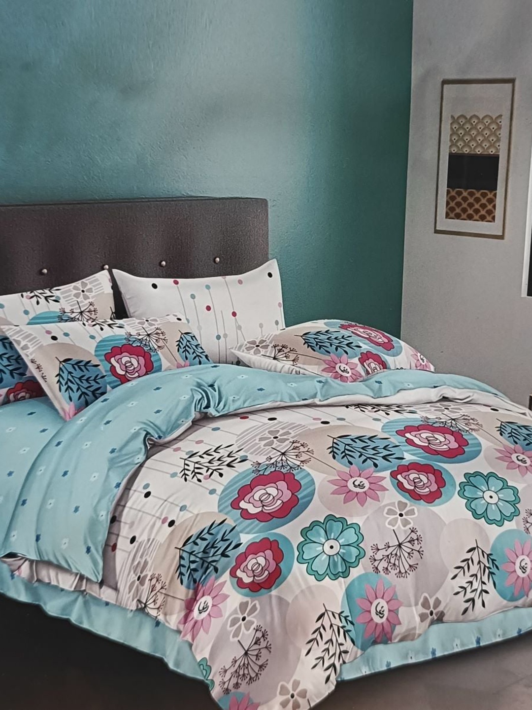 

Signature Pink & Sky Blue 4 Pcs Floral Bedding Set, White