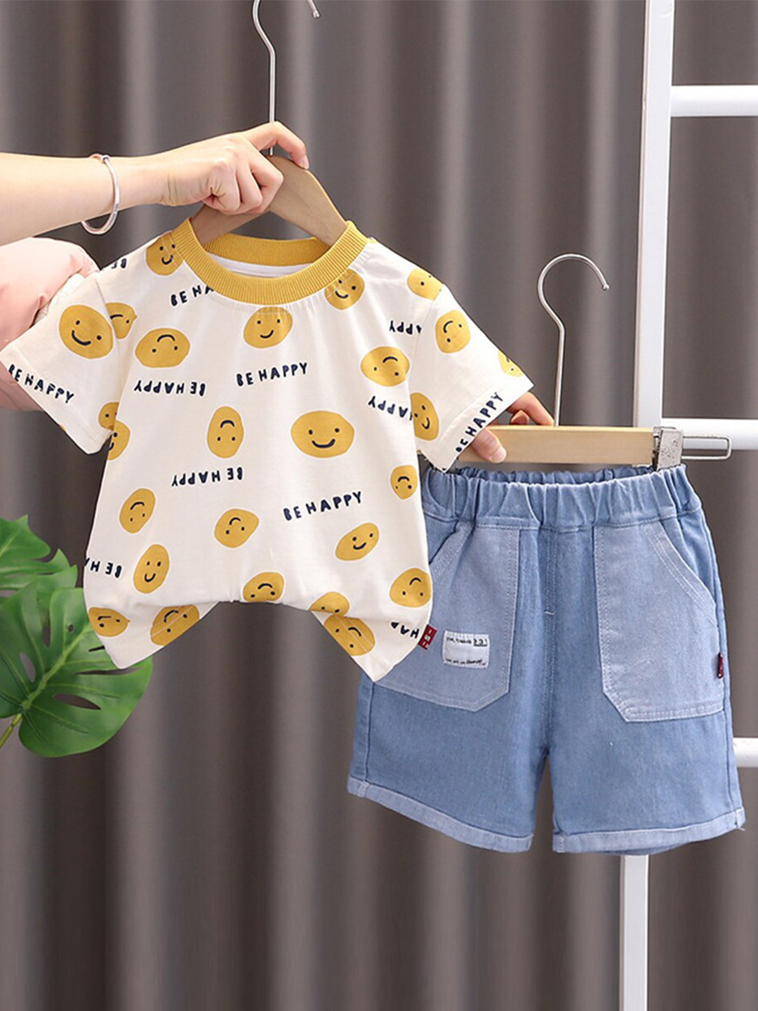 

INCLUD Boys Printed Short Sleeve T-Shirt With Denim Shorts, Yellow