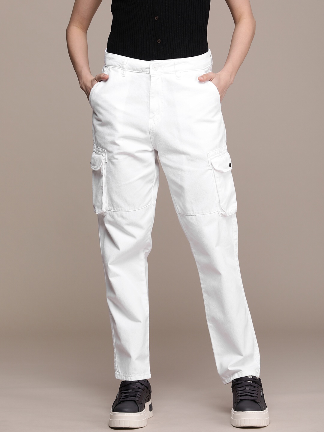 

Roadster Women Solid Cargos Trousers, White