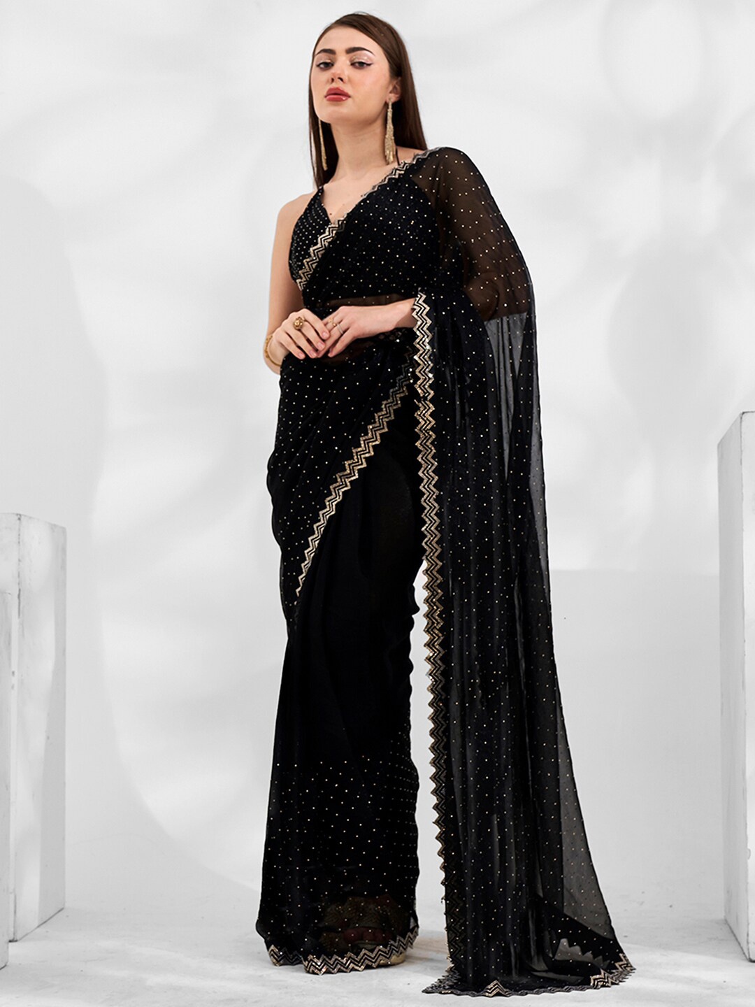 

Mitera Black & Silver toned Embellished Beads and Stones Saree