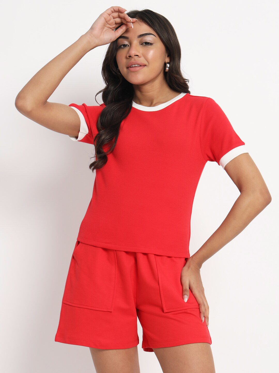 

VividArtsy Round Neck Pure Cotton T-Shirt With Shorts, Red