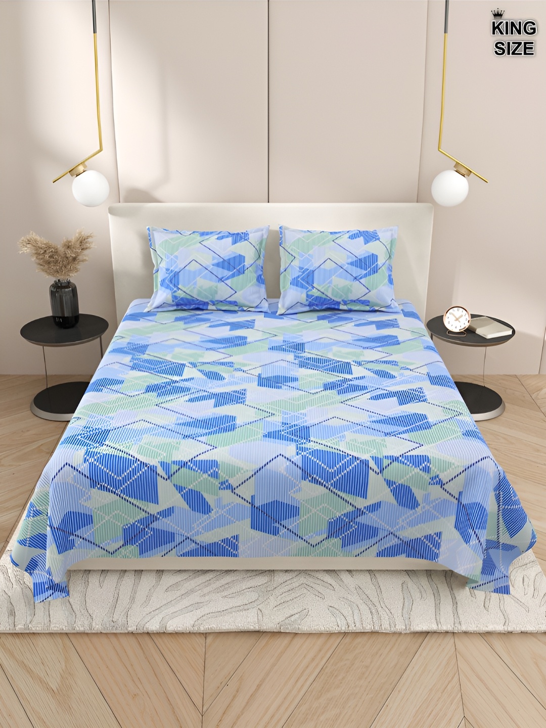 

DREAM WEAVERZ Blue & White Cotton 220 TC Super King Bedsheet With 2 Pillow Covers