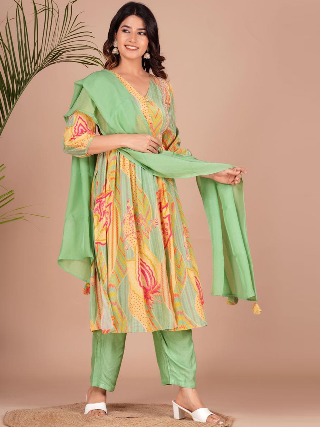 

Shikhaa Style Printed Empire Gotta Patti Silk Crepe Kurta With Palazzos & Dupatta, Yellow
