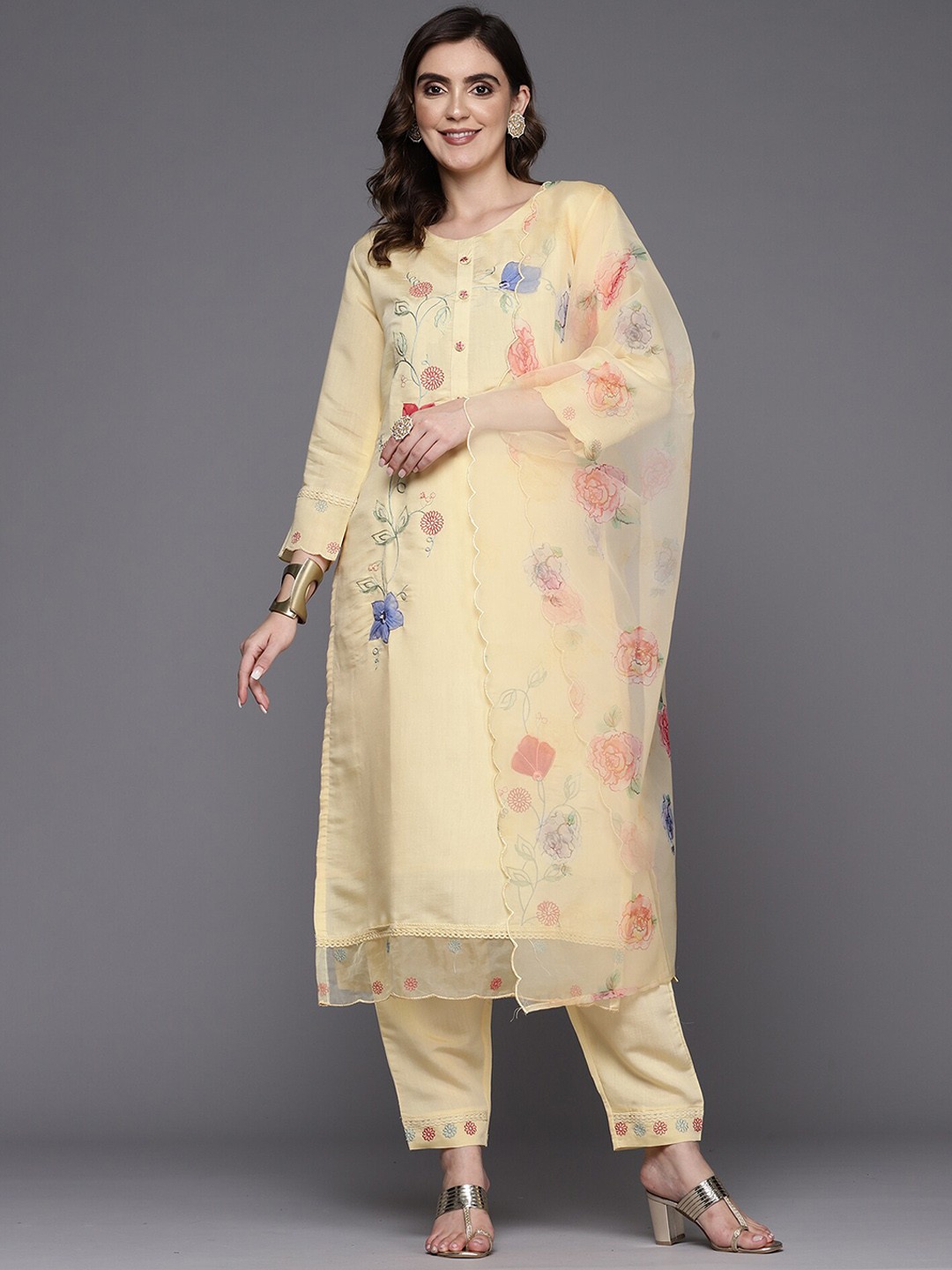 

Indo Era Round Neck Floral Embroidered Regular Straight Kurta with Trousers & Dupatta, Yellow