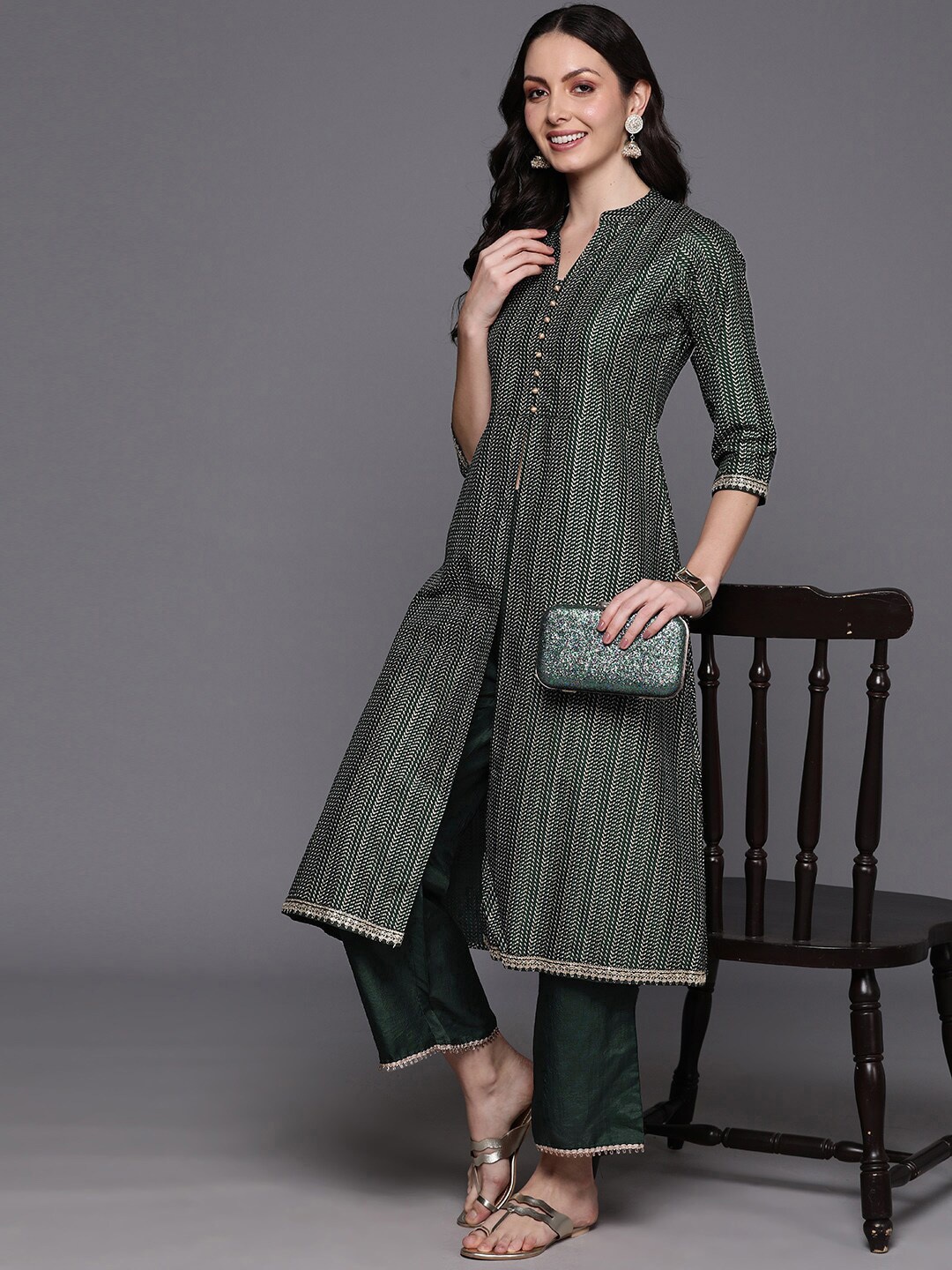 

Indo Era Abstract Printed Mandarin Collar A-Line Kurta With Trouser, Green