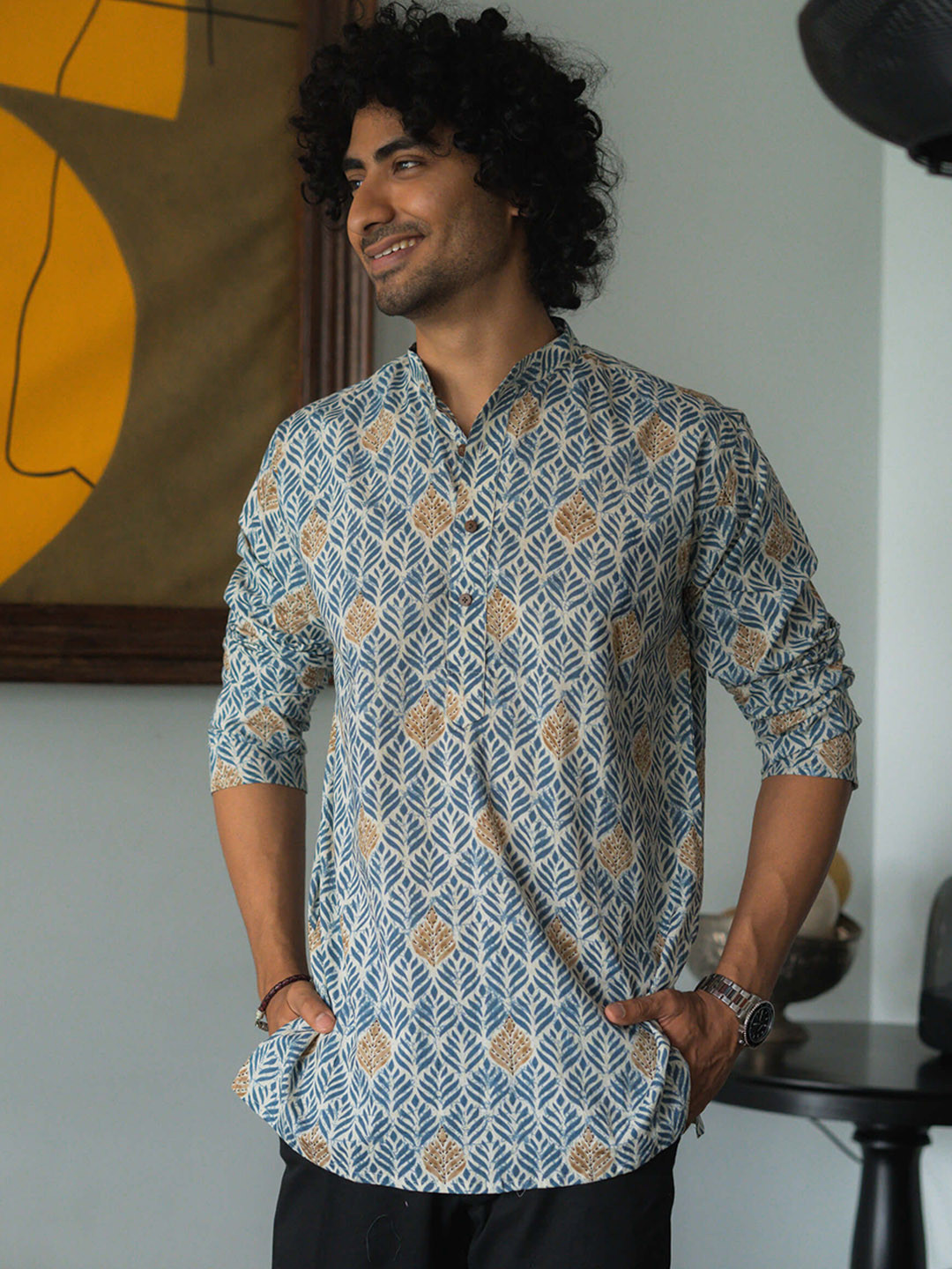 

Shasak Floral Printed Mandarin Collar Cotton Short Kurta, Off white
