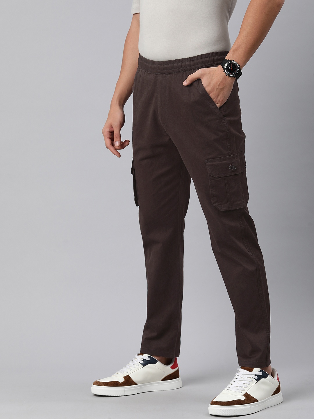 

ADBUCKS Men Solid Regular Fit Cargos Trousers, Coffee brown