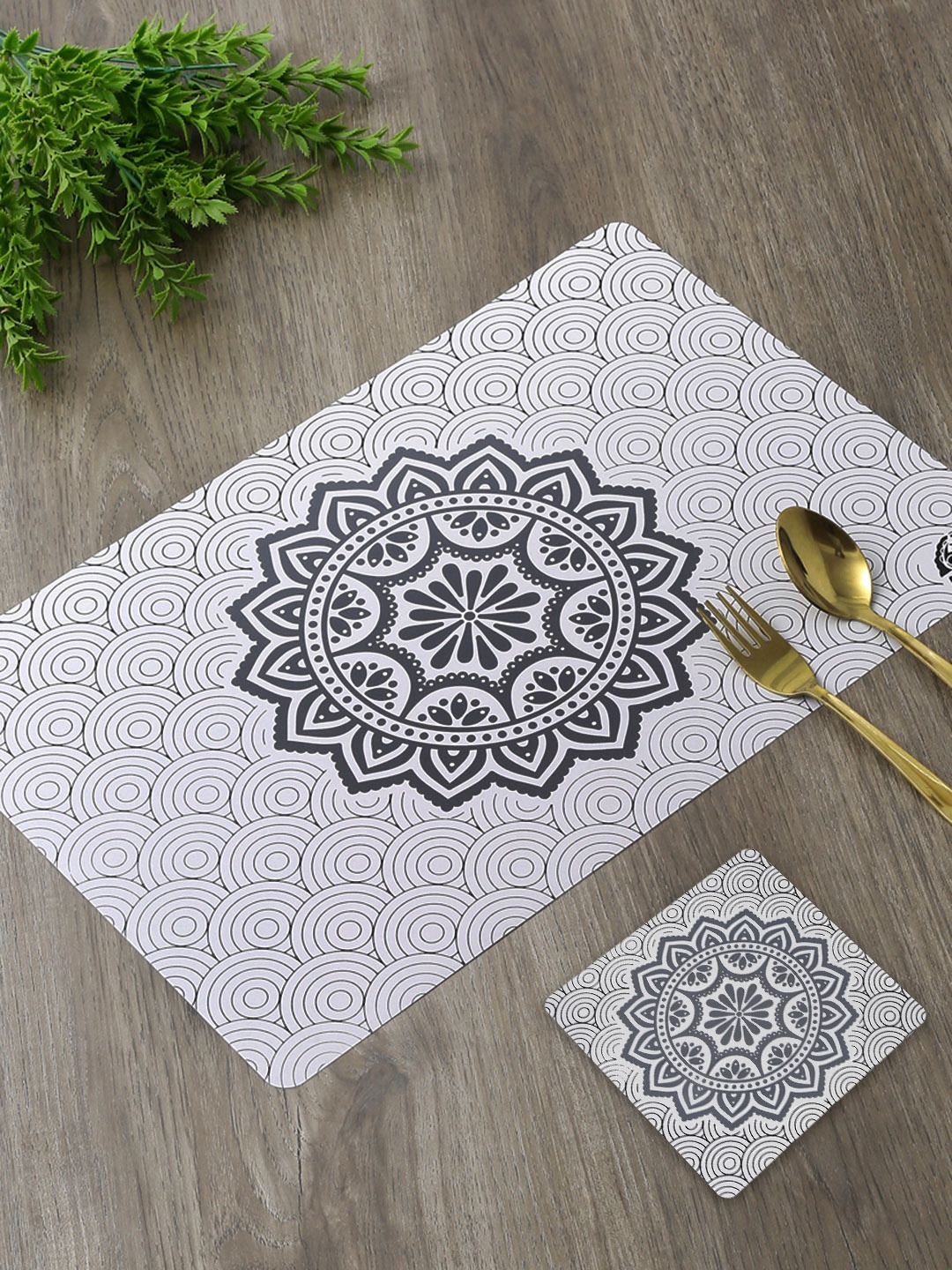 

DREAM WEAVERZ White 12 Pieces Printed Rectangle Table Placemats