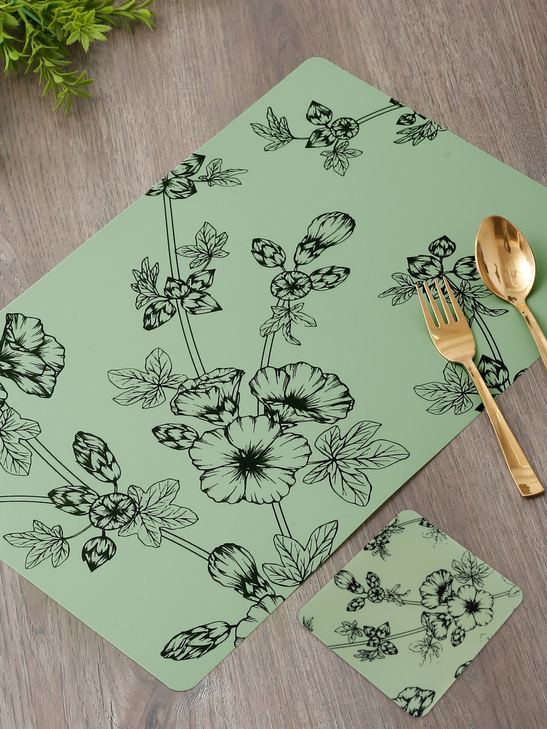 

DREAM WEAVERZ Green 12 Pieces Printed Rectangle Table Placemats