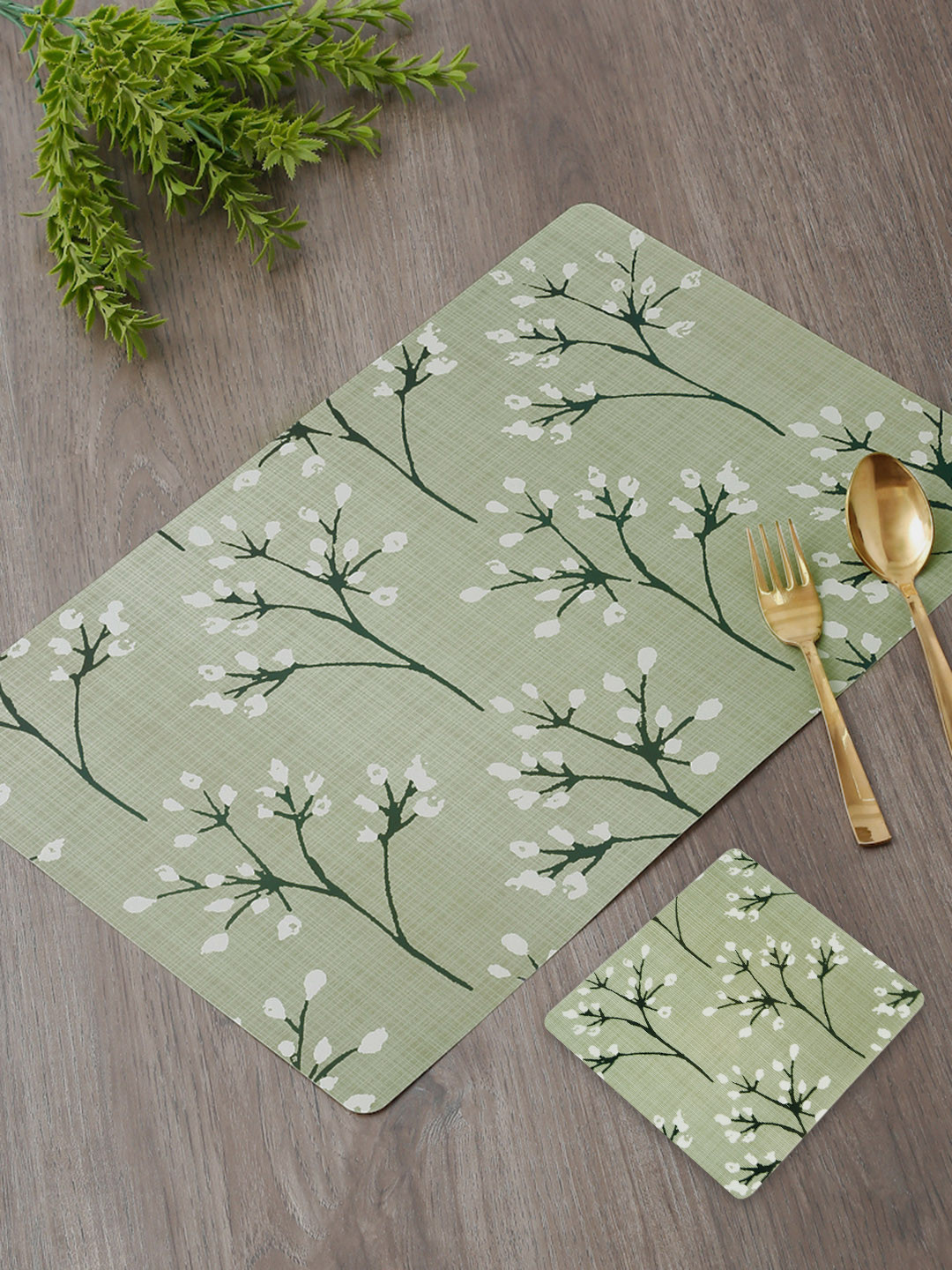 

DREAM WEAVERZ Green 12 Pieces Floral Printed RectangleTable Placemats