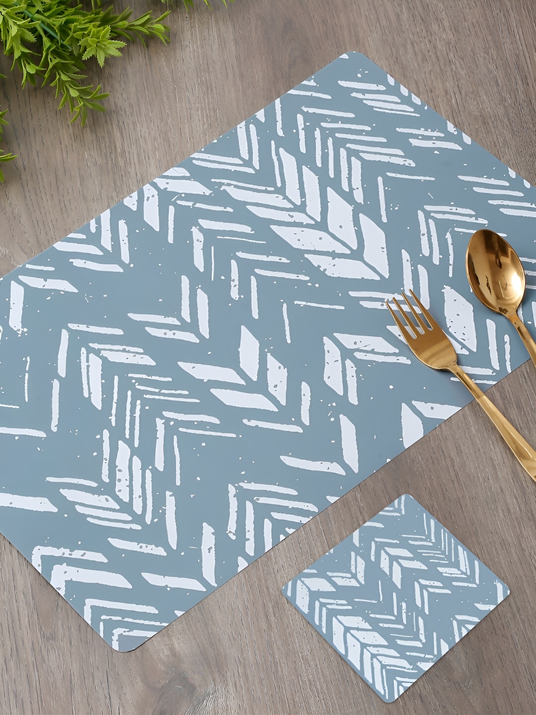 

Aura Blue 12 Pieces Printed Rectangle Table Placemats