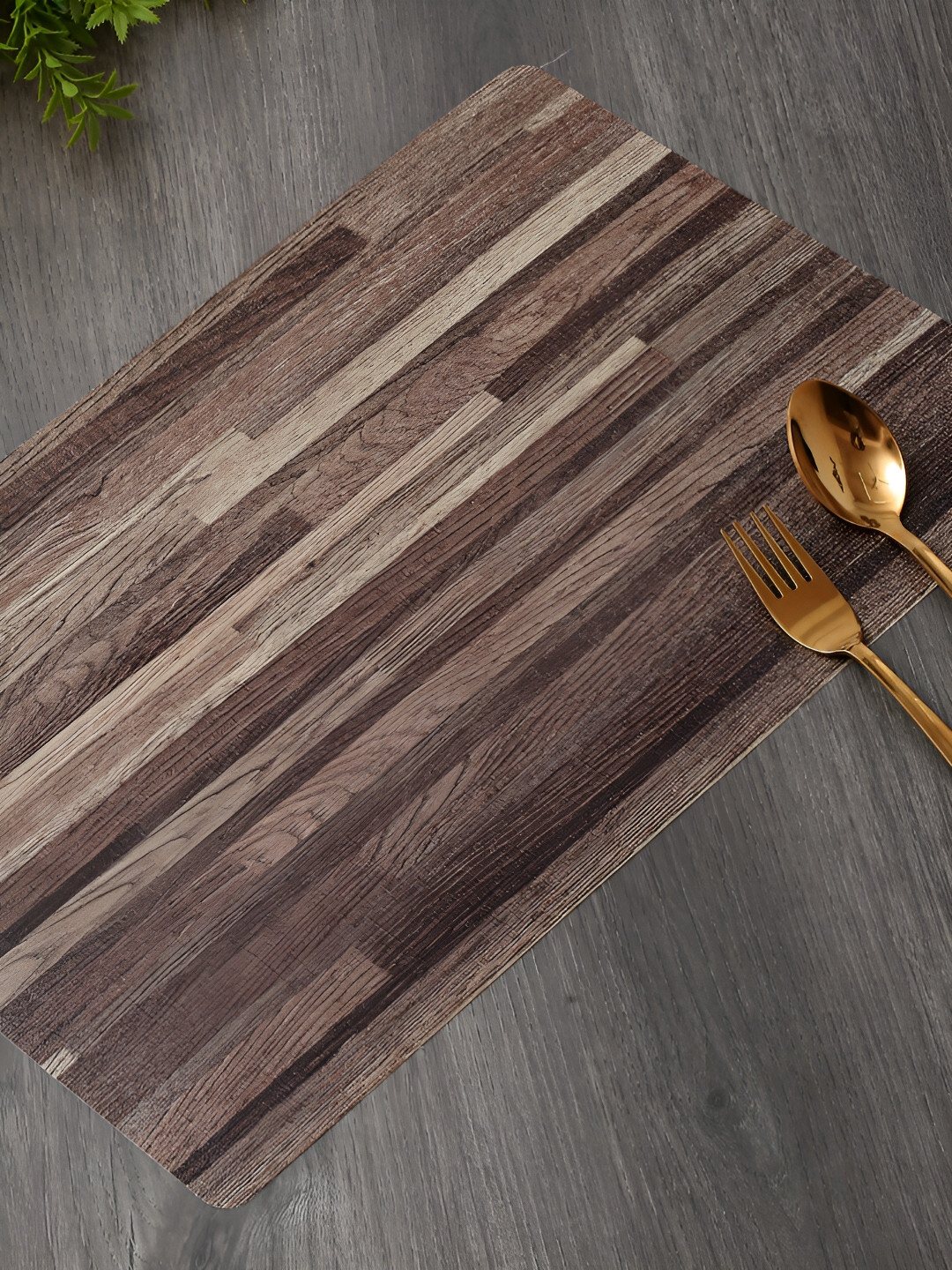 

Aura Brown & Beige 6 Pieces Woodlook Textured Rectangle Table Placemats