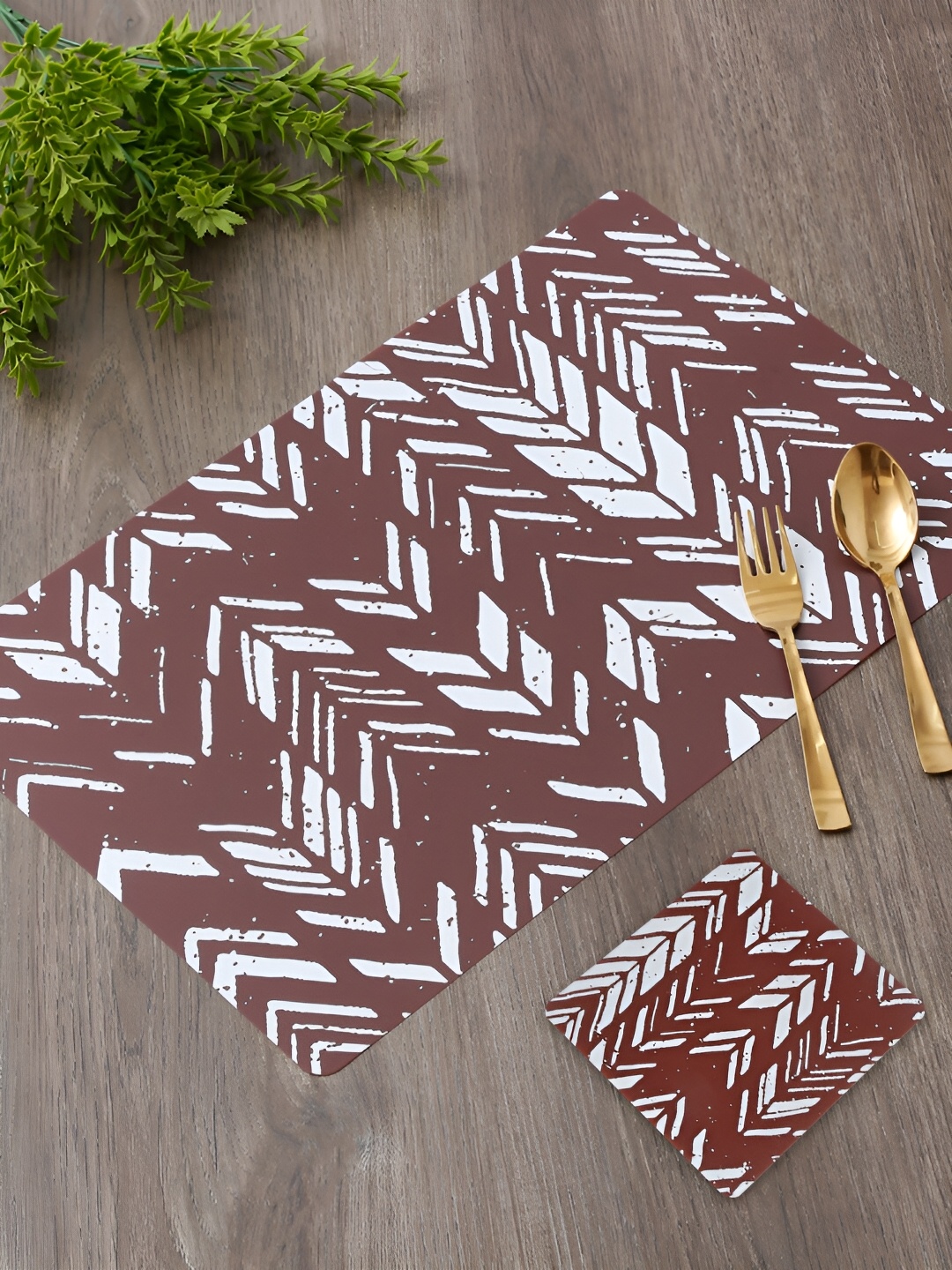 

Aura Brown 12 Pieces Printed Rectangle Table Placemats