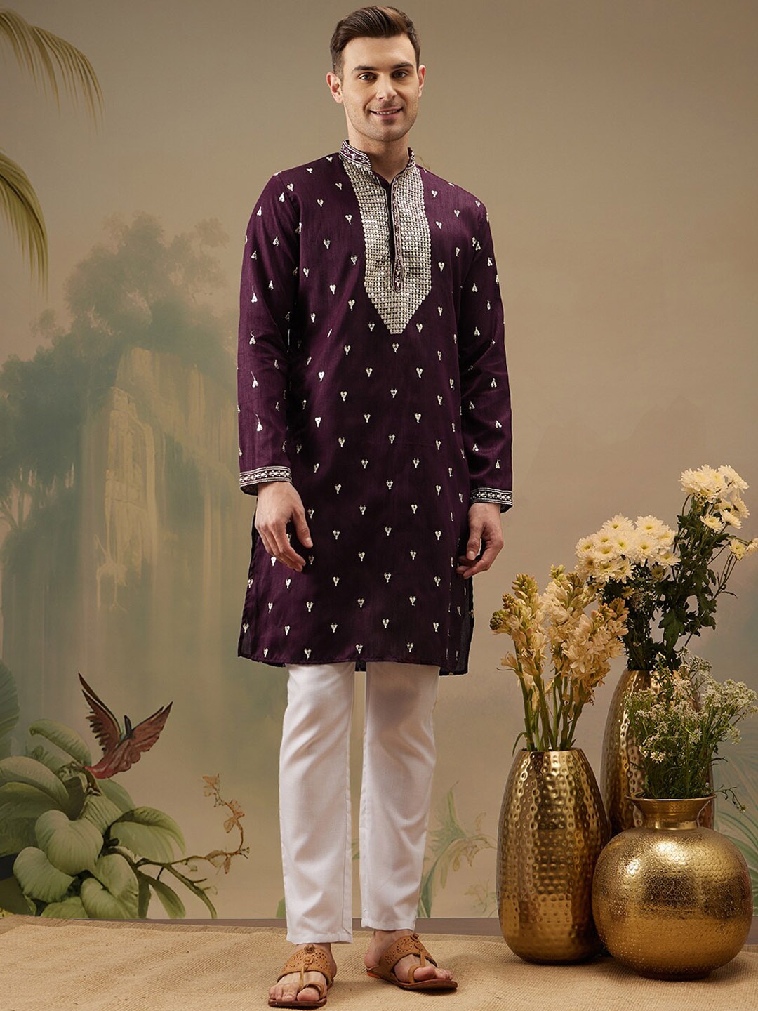 

ATRAENTA Ethnic Motif Embroidered Sequined Straight Kurta, Maroon