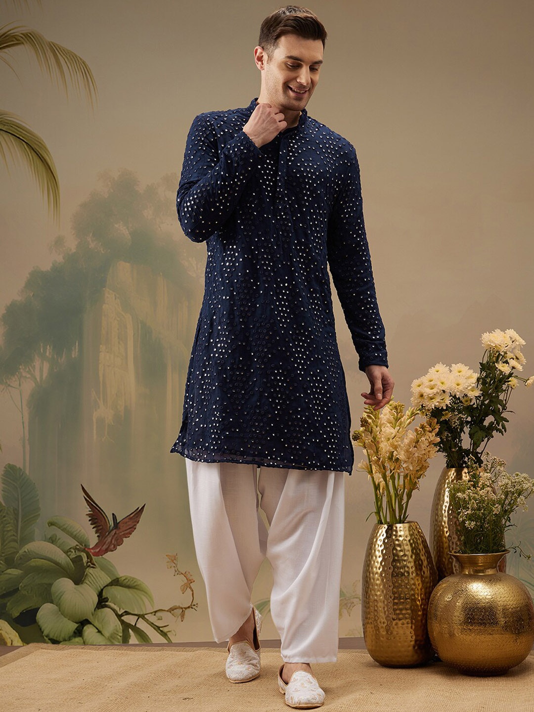 

ATRAENTA Ethnic Motif Embroidered Mirror Work Straight Kurta, Navy blue