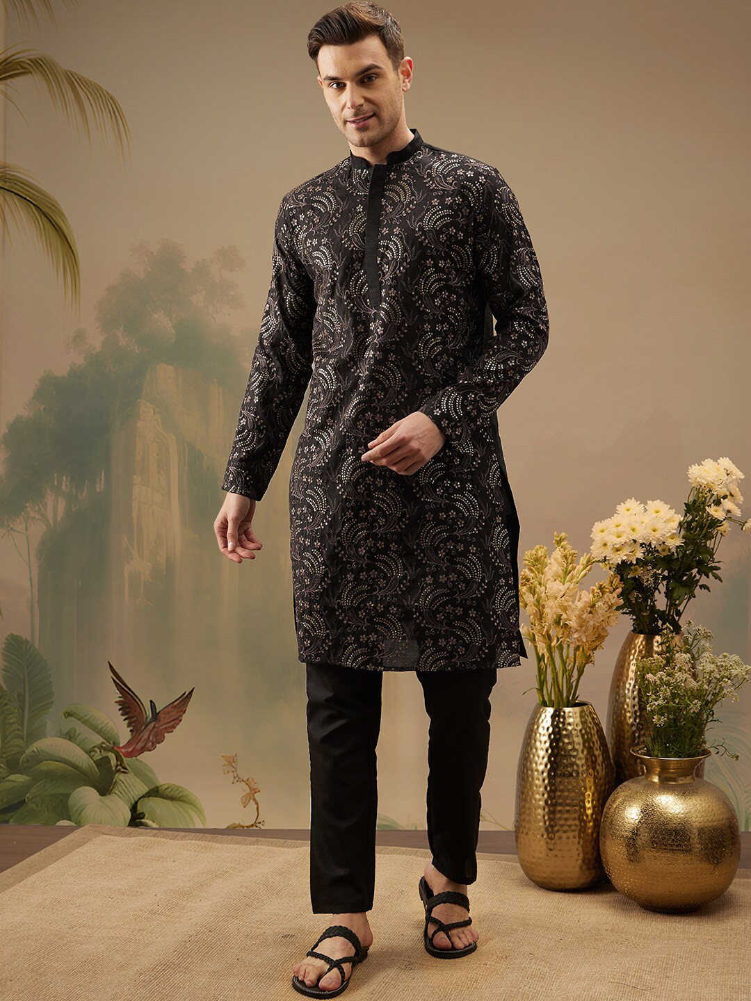 

ATRAENTA Ethnic Motifs Embroidered Sequinned Straight Kurta, Black