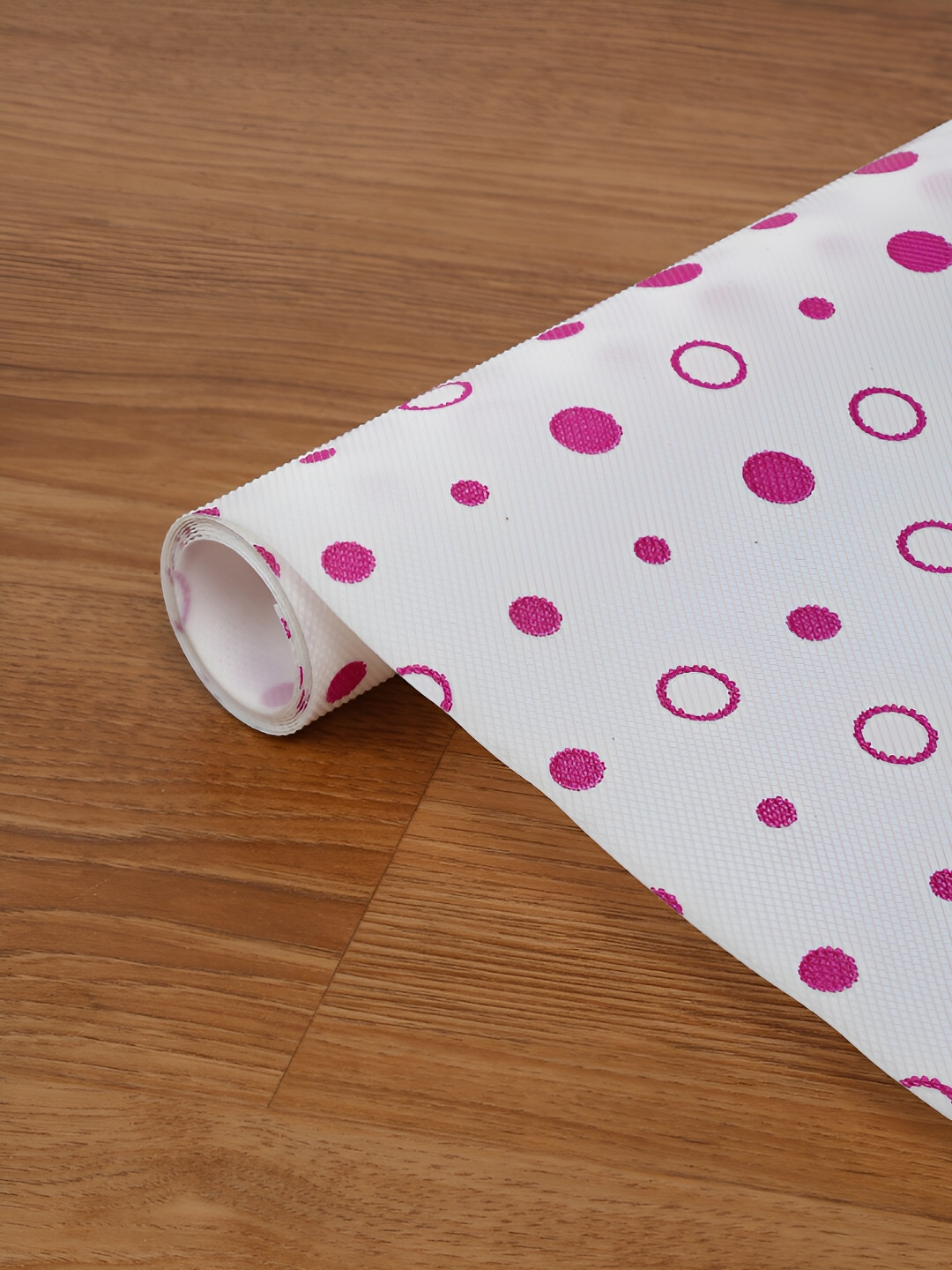 

Aura White Printed Water Resistant Shelf Liner Roll Organiser