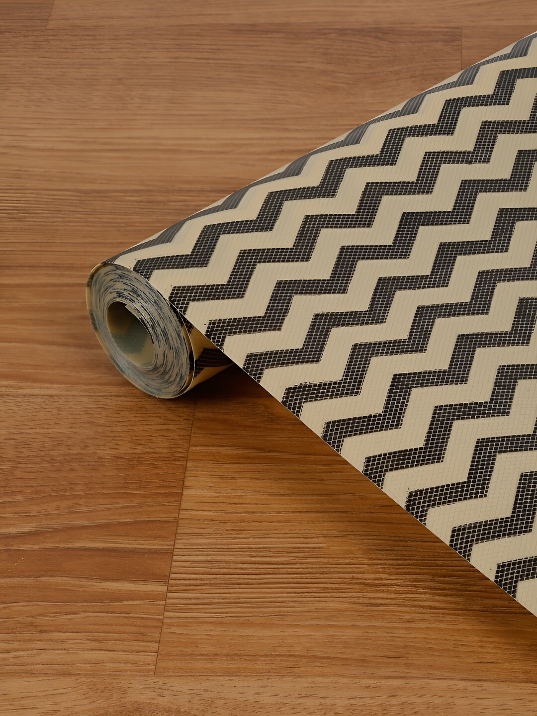 

Aura Black Printed Water Resistant Shelf Liner Roll Organiser