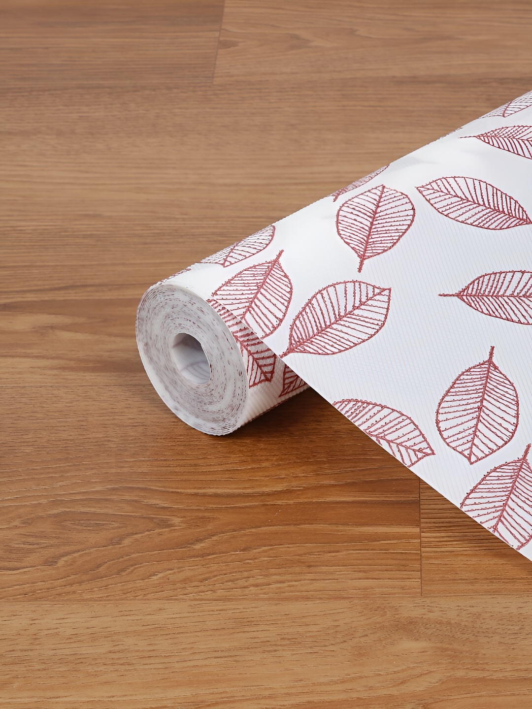 

Aura White Printed Water Resistant Shelf Liner Roll Organiser