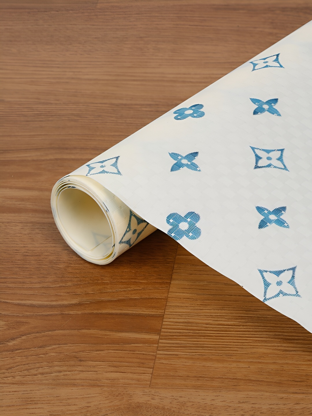 

DREAM WEAVERZ White Printed Water Resistant Shelf Liner Organisers