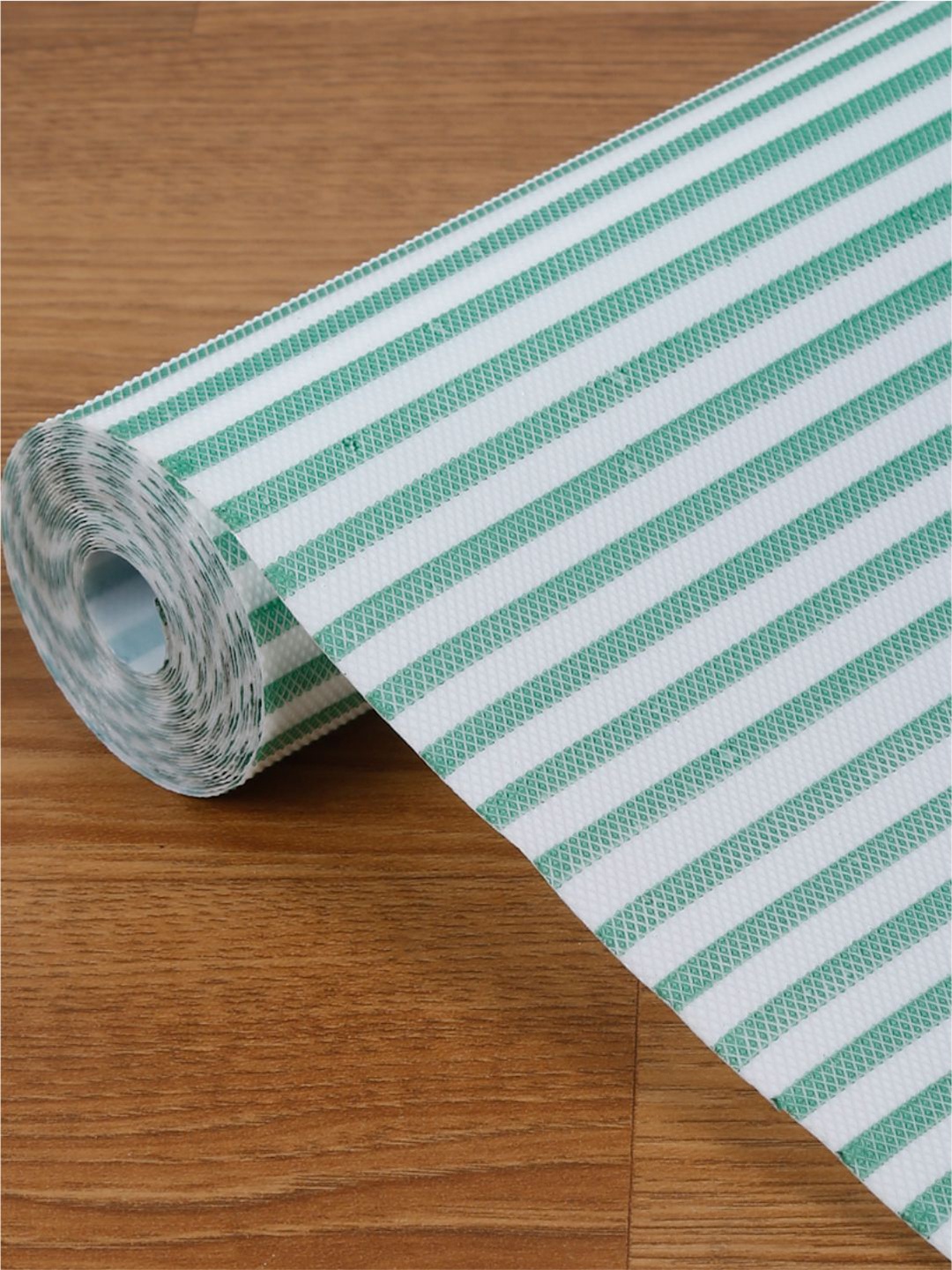 

DREAM WEAVERZ Green & White Striped Water Resistant Shelf Liner Organiser