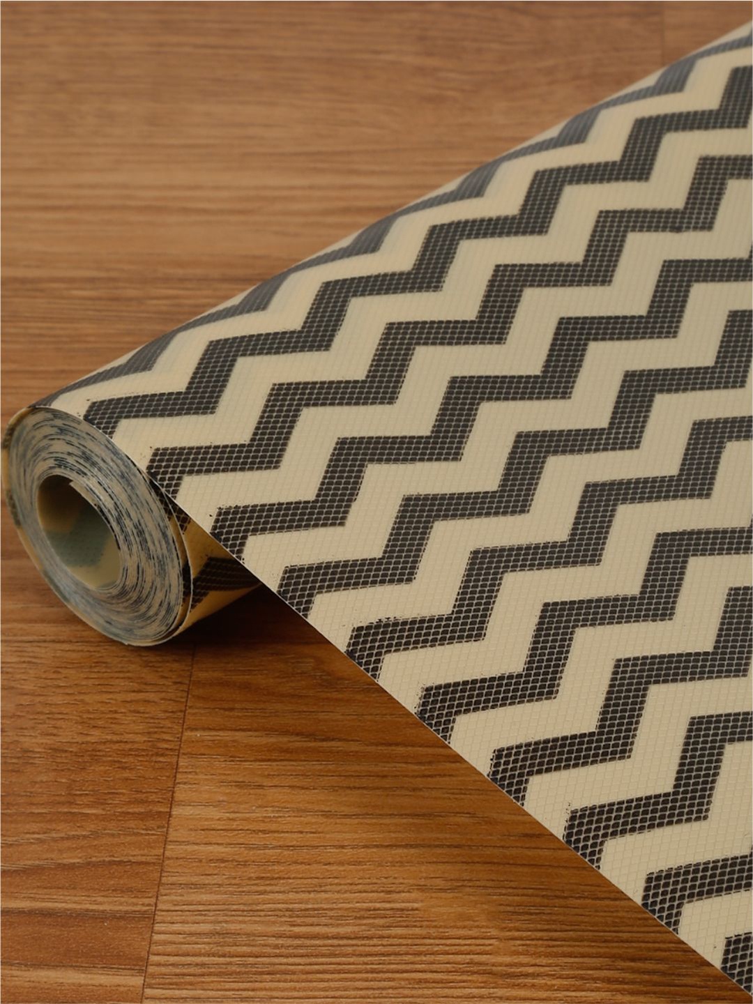 

DREAM WEAVERZ Brown Striped Water Resistant Shelf Liner Organiser