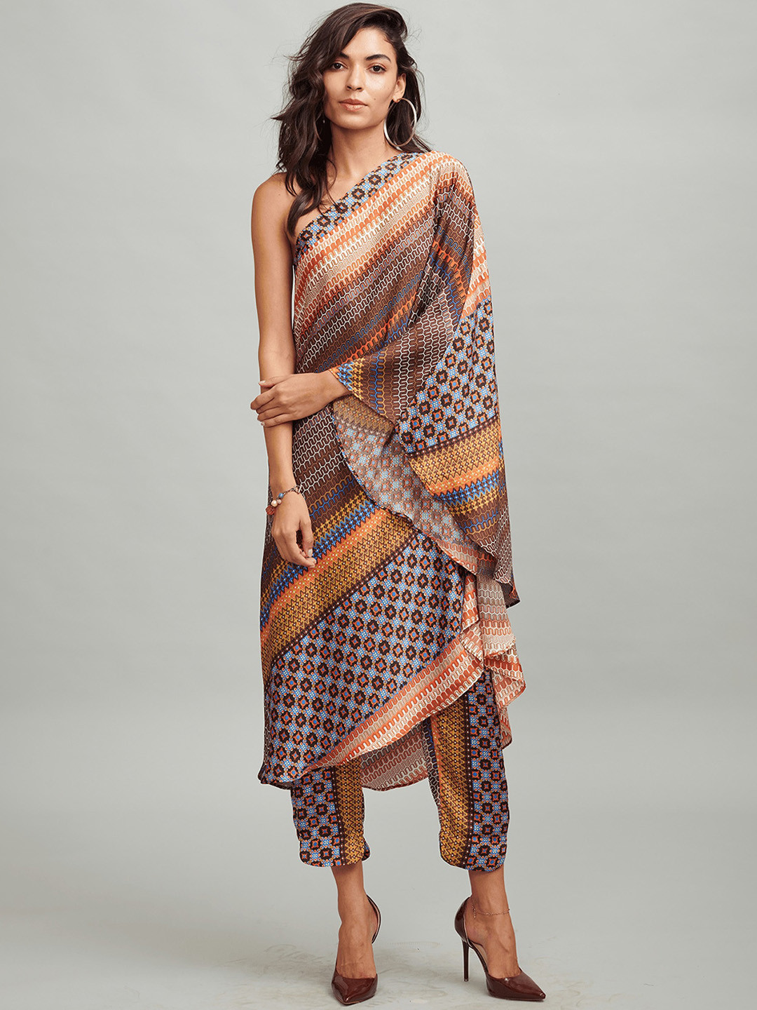 

Dash and Dot Printed One Shoulder Top & Mid-Rise Trouser, Brown