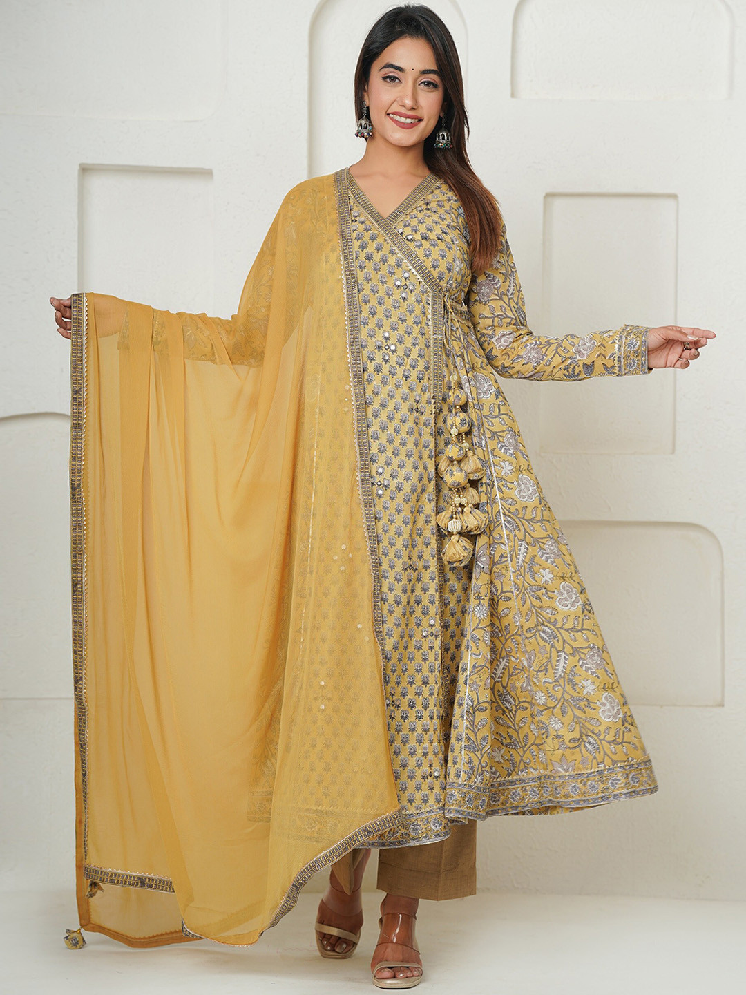 

JAIPURIBANNO Ethnic Motifs Printed Angrakha Pure Cotton Kurta Trousers & Dupatta, Yellow