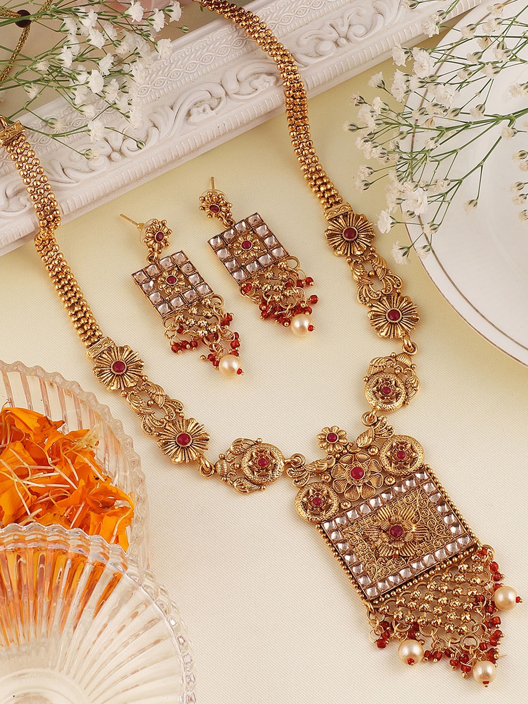 

MANSIYAORANGE Gold-Plated Stoned-Studded & Beaded Jewellery Set