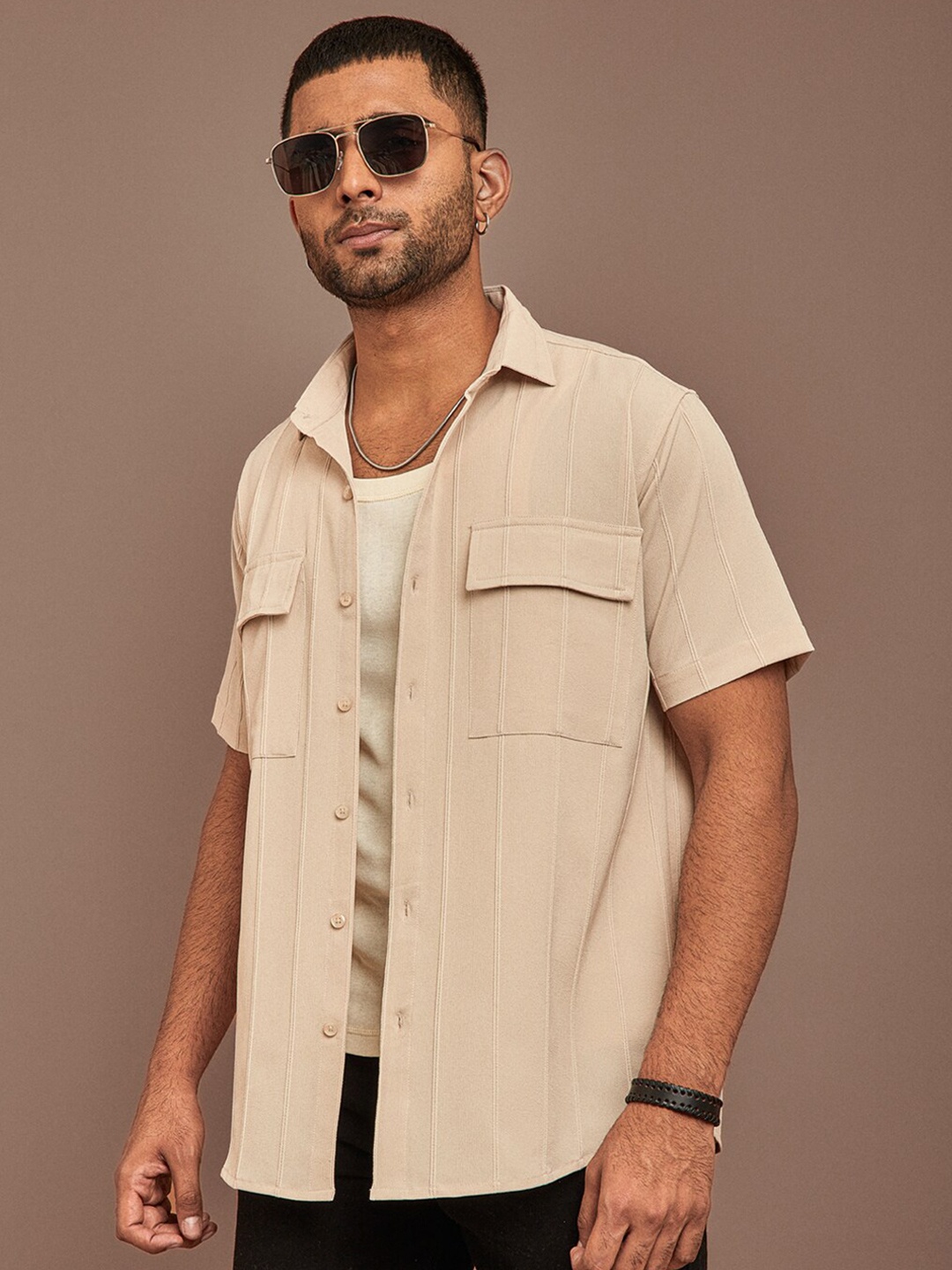 

Powerlook Spread Collar Short Sleeves Striped India Slim Oversized Casual Shirt, Cream