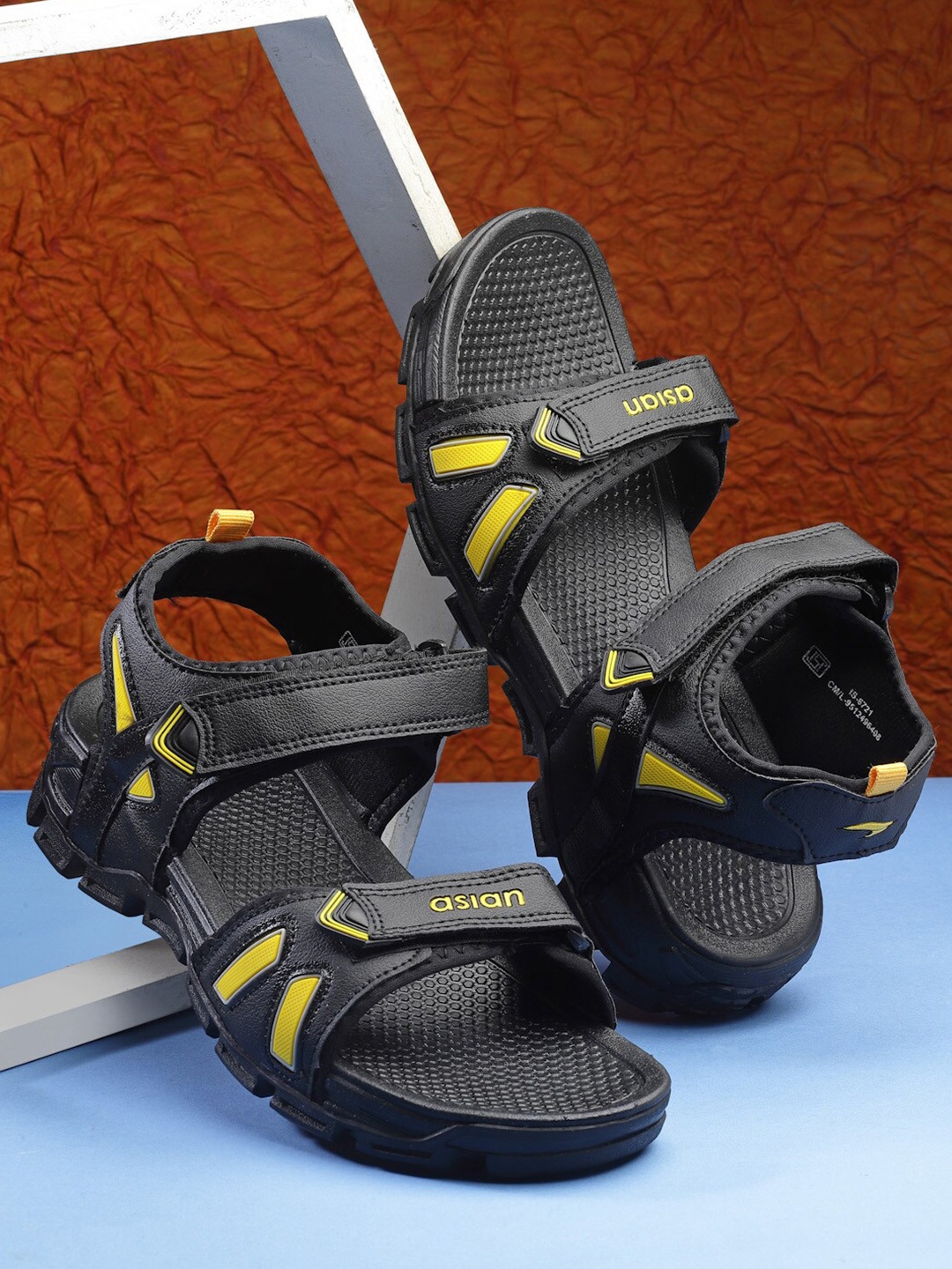 

ASIAN Men Sandals, Black