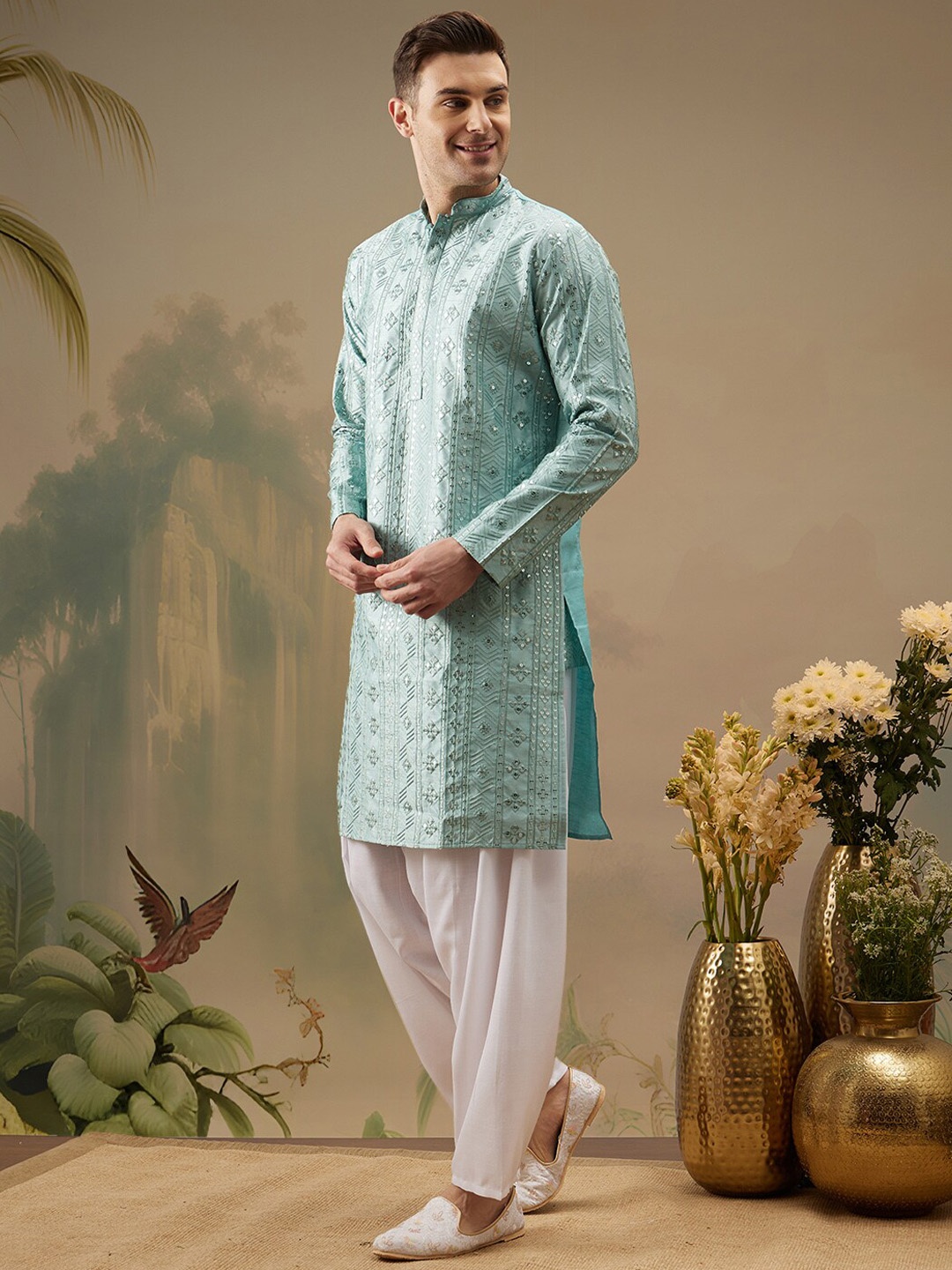 

Molly & Michel Mandarin Collar Long Sleeves Ethnic Motifs Embroidered Kurta with Salwar, Blue