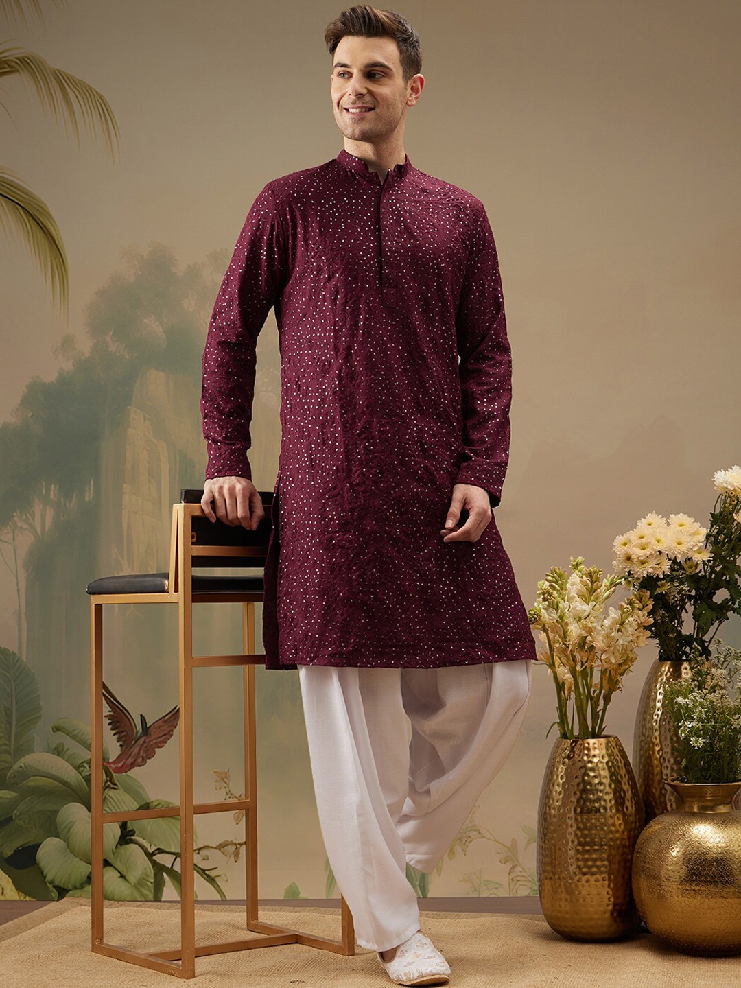 

Molly & Michel Geometric Embroidered Mandarin Collar Sequinned Straight Kurta & Salwar, Maroon