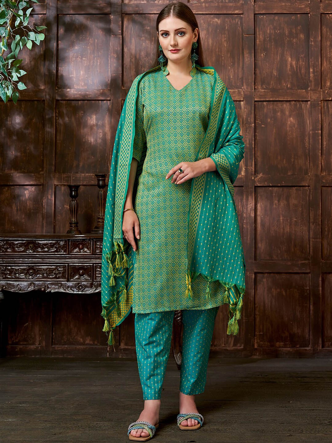 

KALINI Ethnic Motifs Woven Design Jacquard Kurta With Trousers & Dupatta, Green