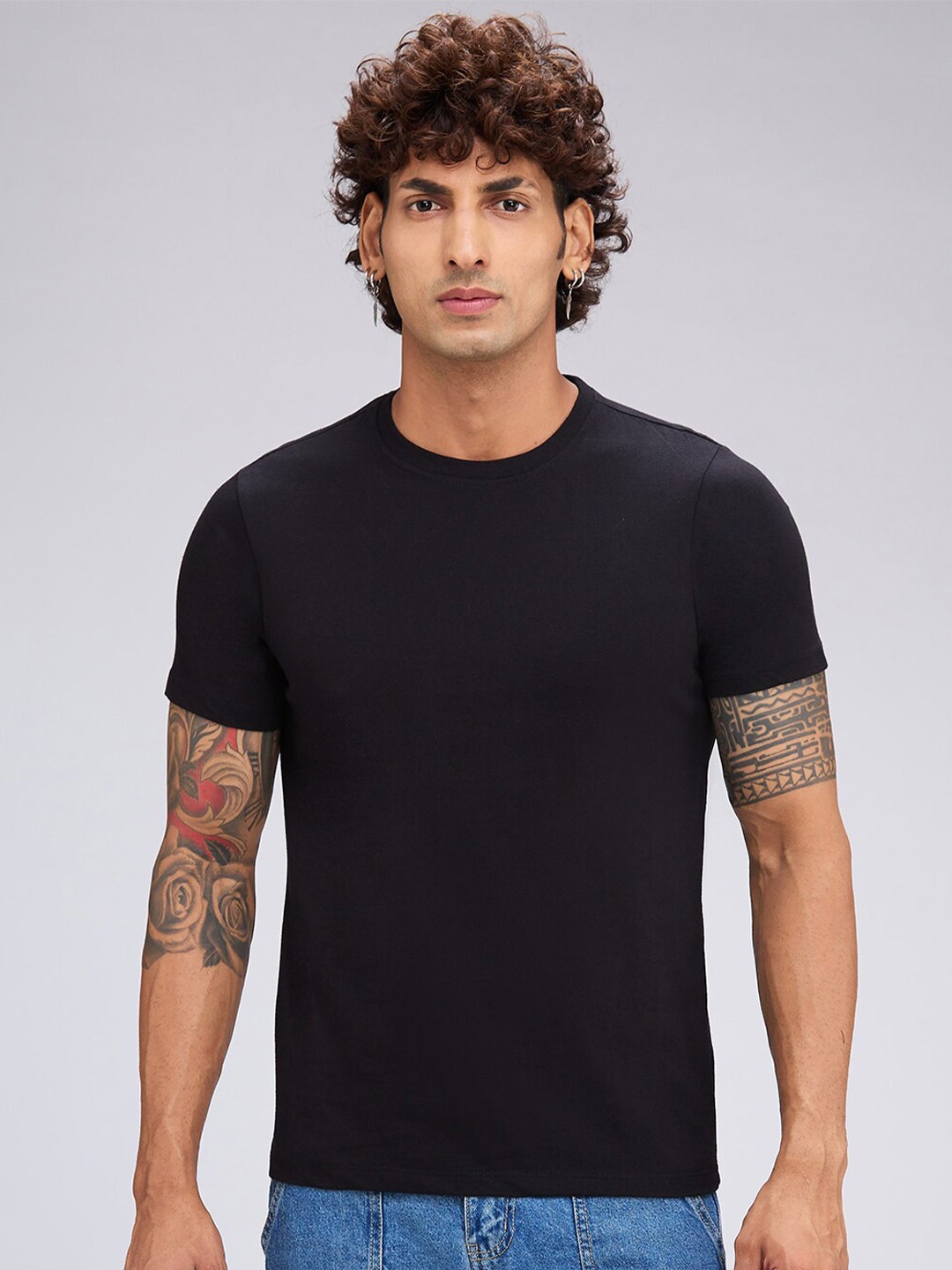 

NOIRA Round Neck Short Sleeves Cotton T-shirt, Black