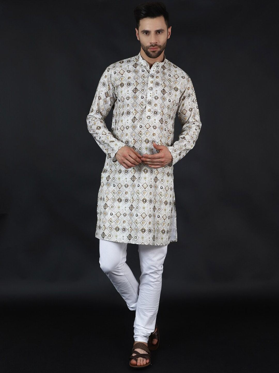 

Wintage Ethnic Motifs Printed Straight Kurta With Pyjamas, Cream