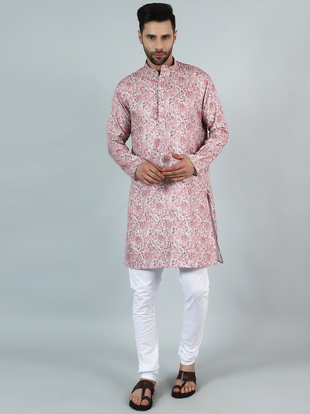

Wintage Ethnic Motifs Embroidered Sequinned Straight Kurta With Pyjamas, Pink