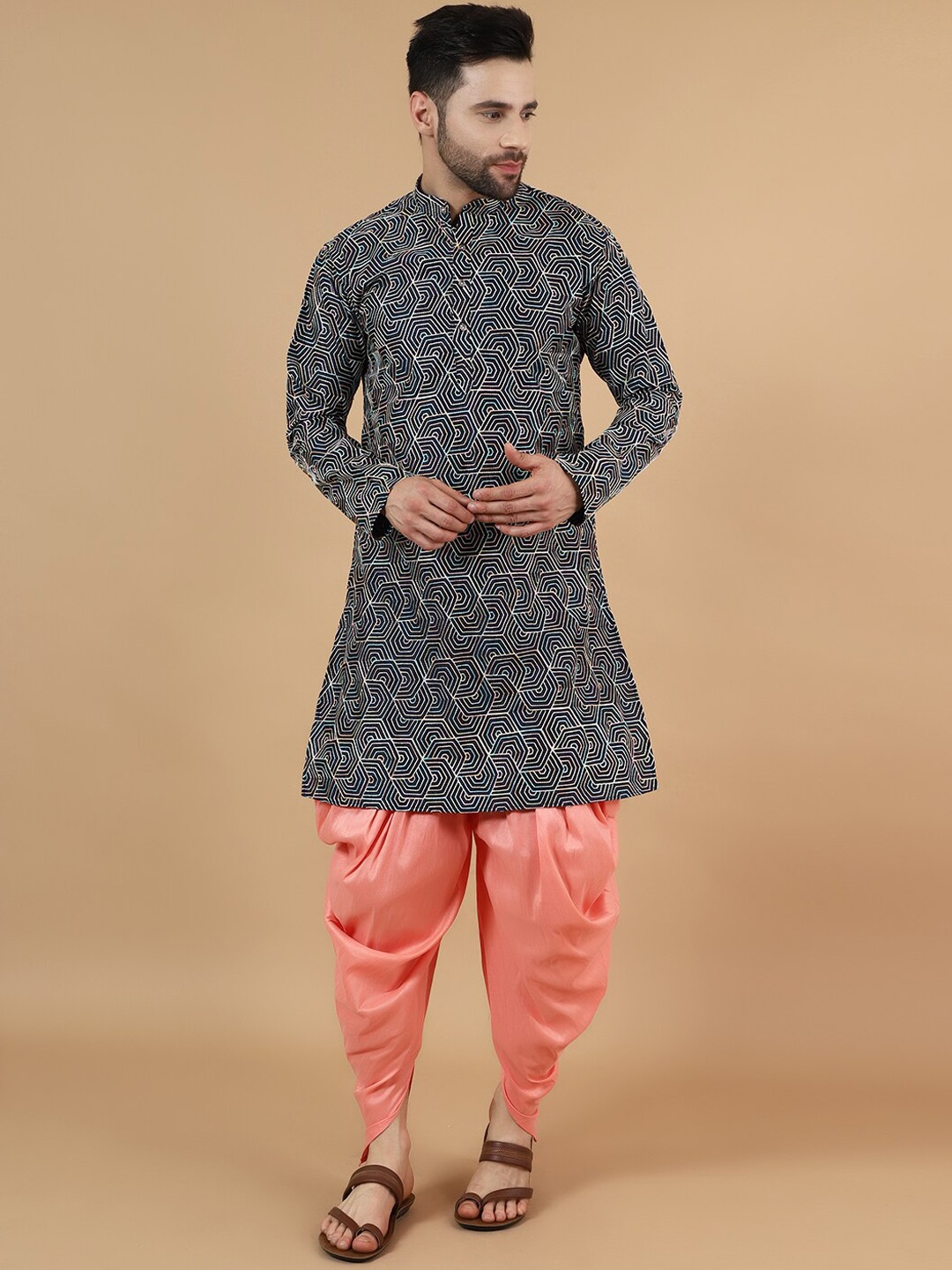 

Wintage Embroidered Mandarin Collar Long Sleeves Straight Kurta with Dhoti Pant, Black