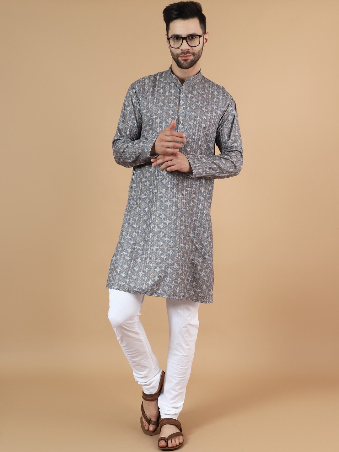 

Wintage Ethnic Motifs Printed Mandarin Collar Long Sleeves Straight Kurta with Pyjama, Grey