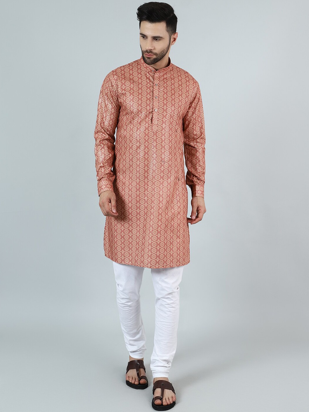 

Wintage Ethnic Motifs Printed Mandarin Collar Long Sleeves Straight Kurta with Pyjama, Rust