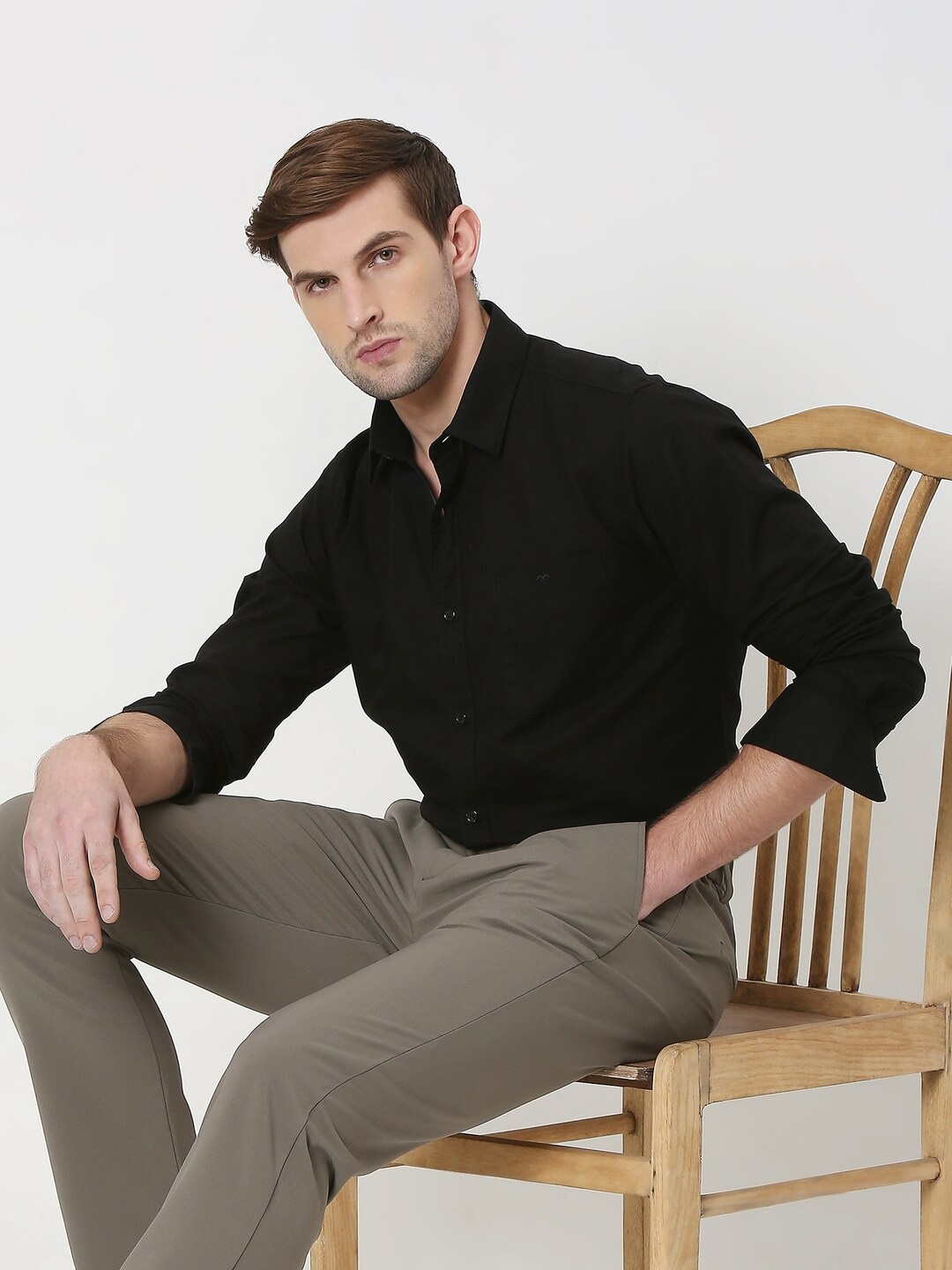 

Mufti Slim Fit Opaque Casual Shirt, Black